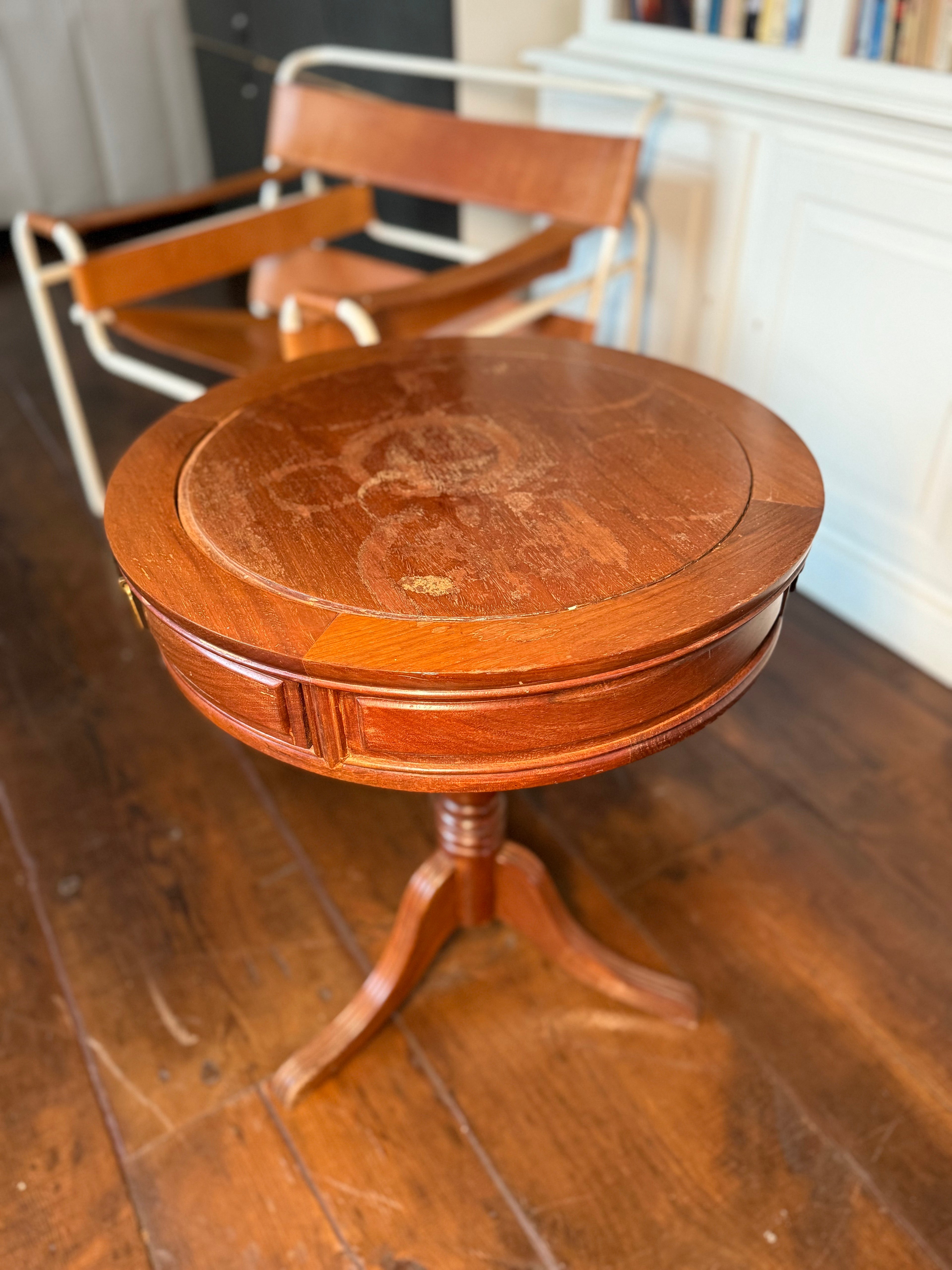 Klein Rond Houten Bijzettafeltje – Bruin